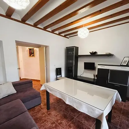 Апартаменты Casa En Plaza De La Corredera Con Balcon